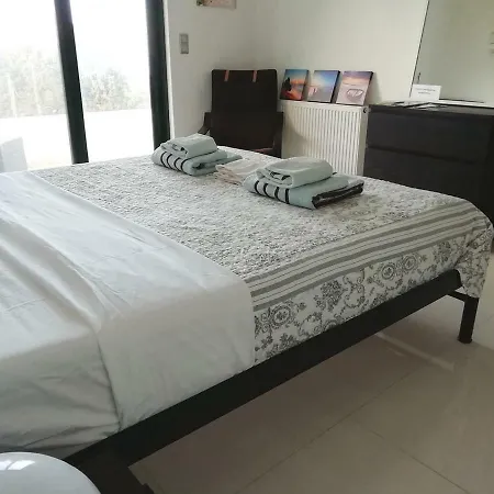 ホームステイ Quiet Family House In Koskinou, Rhodes *